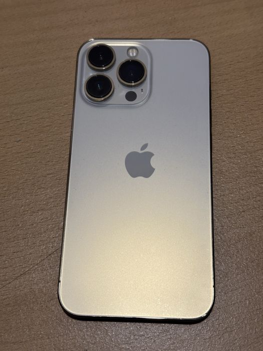 iPhone 13 Pro - Gold - 128 GB - Много запазен