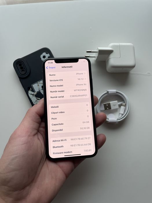 • Iphone XS  •  BATERIE 88% •
