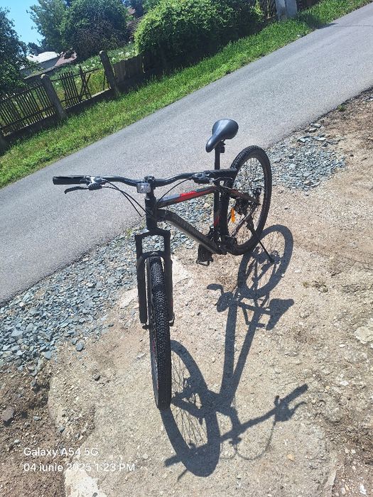 Vand  urgent  am nevoie de bani.