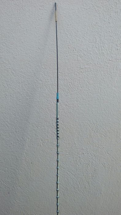 Tija din segmente pentru antena auto