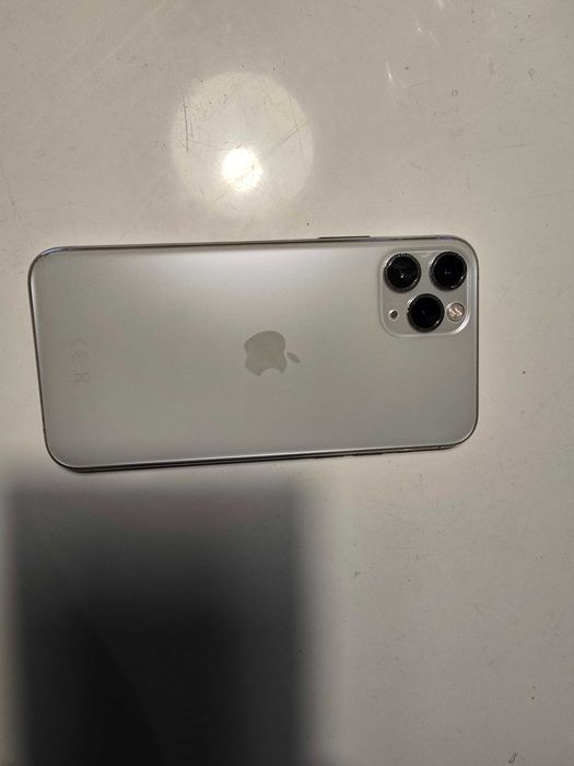 Телефон Iphone 11 pro