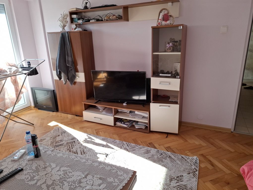 Гарсионера  в кв Каменец в саниран  блок