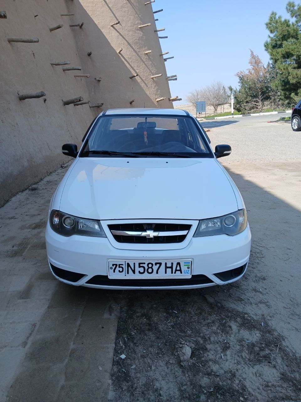 Nexia 2 Sotiladi