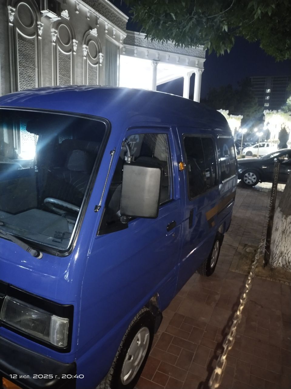 Damaz sotiladi narxini kelishamiz