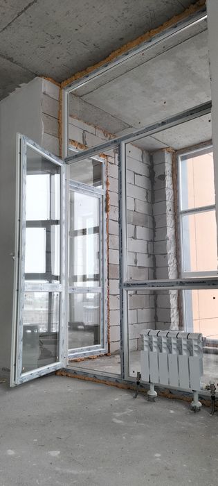 Окно витражный и дверь новый