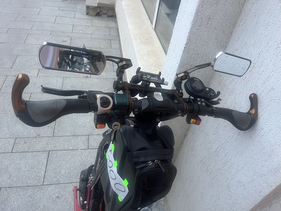 Trotineta electrica BMW 2 motoare