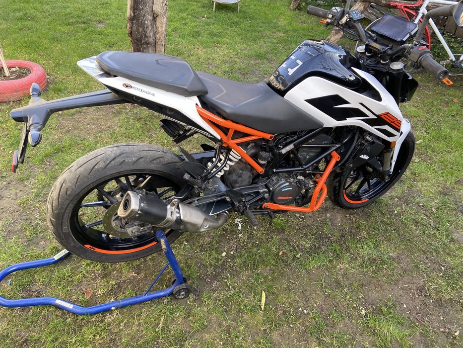 Vand Ktm duke 125 din 2018 {A1)