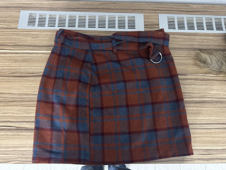 Продам твидовую юбку