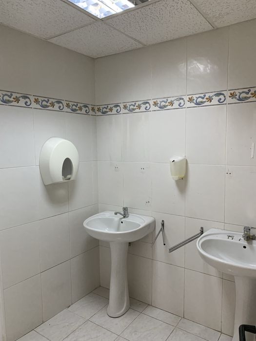 Ocazie!!! Cladire/Spatiu comercial! 400 mp utili + 800 mp teren