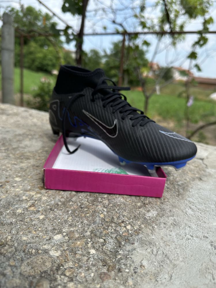 Продавам бутонки Air zoom mercurial