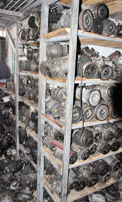 Компресор за климатик за автомобил, бус или джип