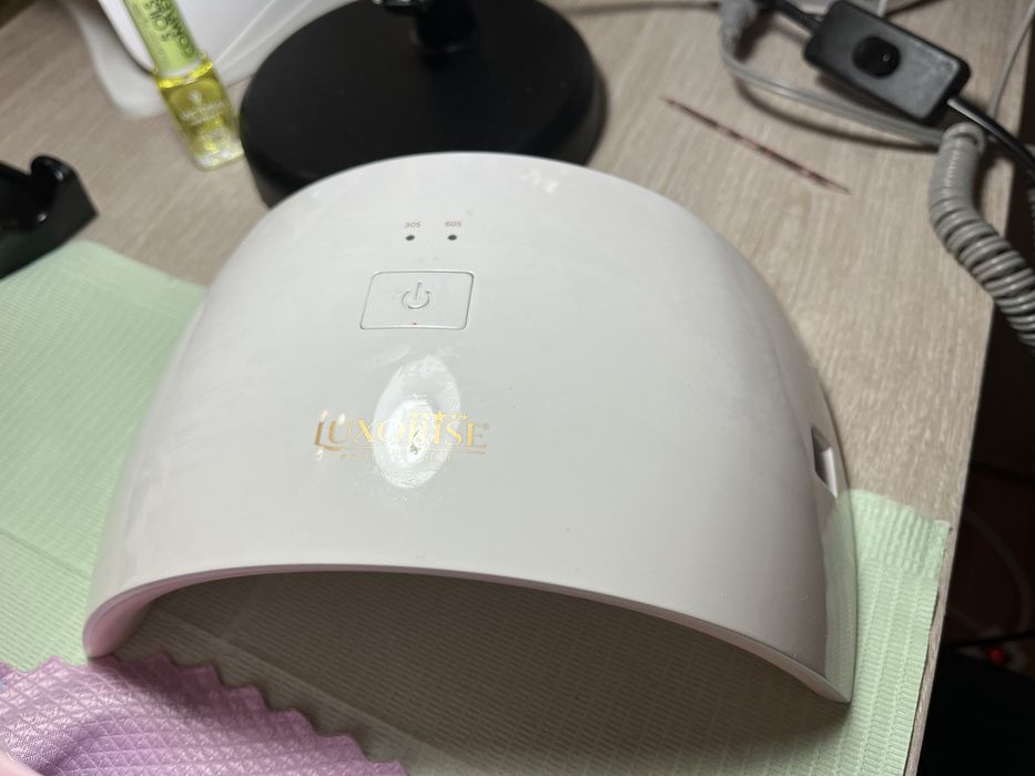 Lampa UV Luxorise+ Aspirator praf de unghii SensoPro