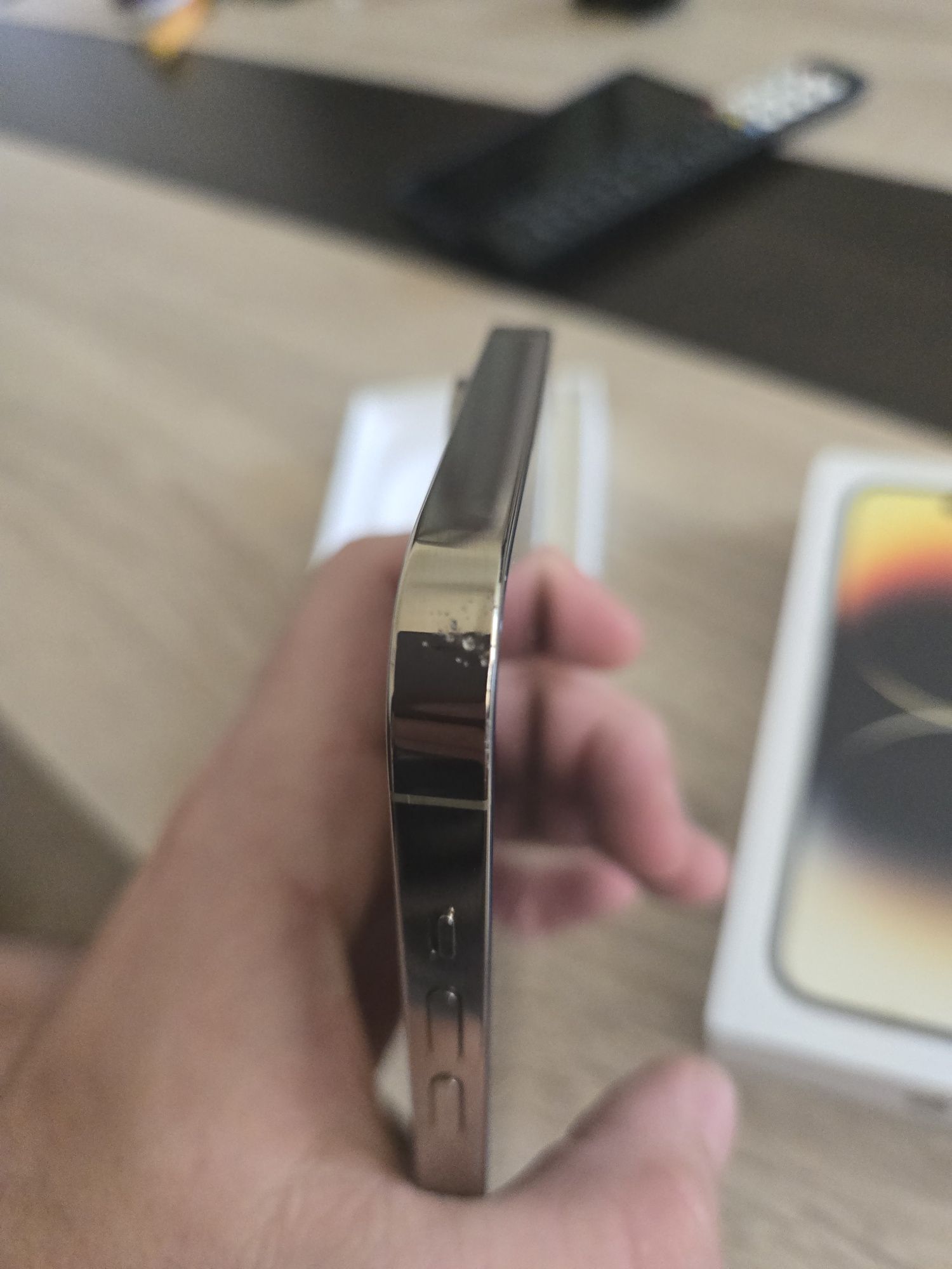 iPhone 14 Pro Max 512GB 

Продавам iPhone 14 Pro Ma