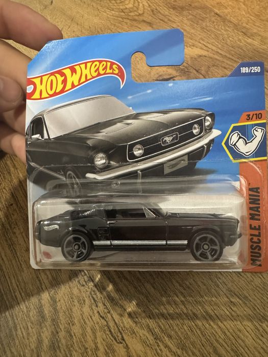 Hot Wheels 67’ Ford Mustang