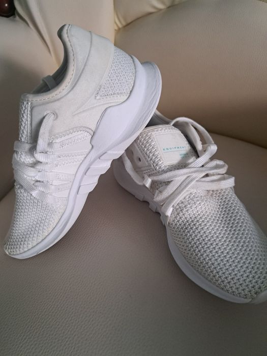 Adidași nr 38 impecabili