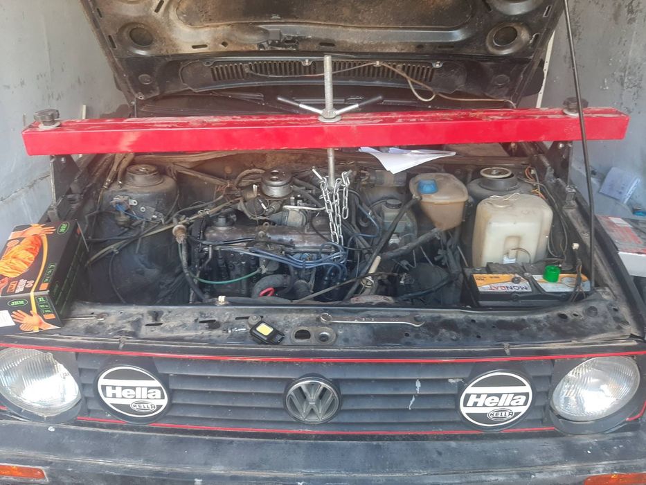 Продава се Голф 2