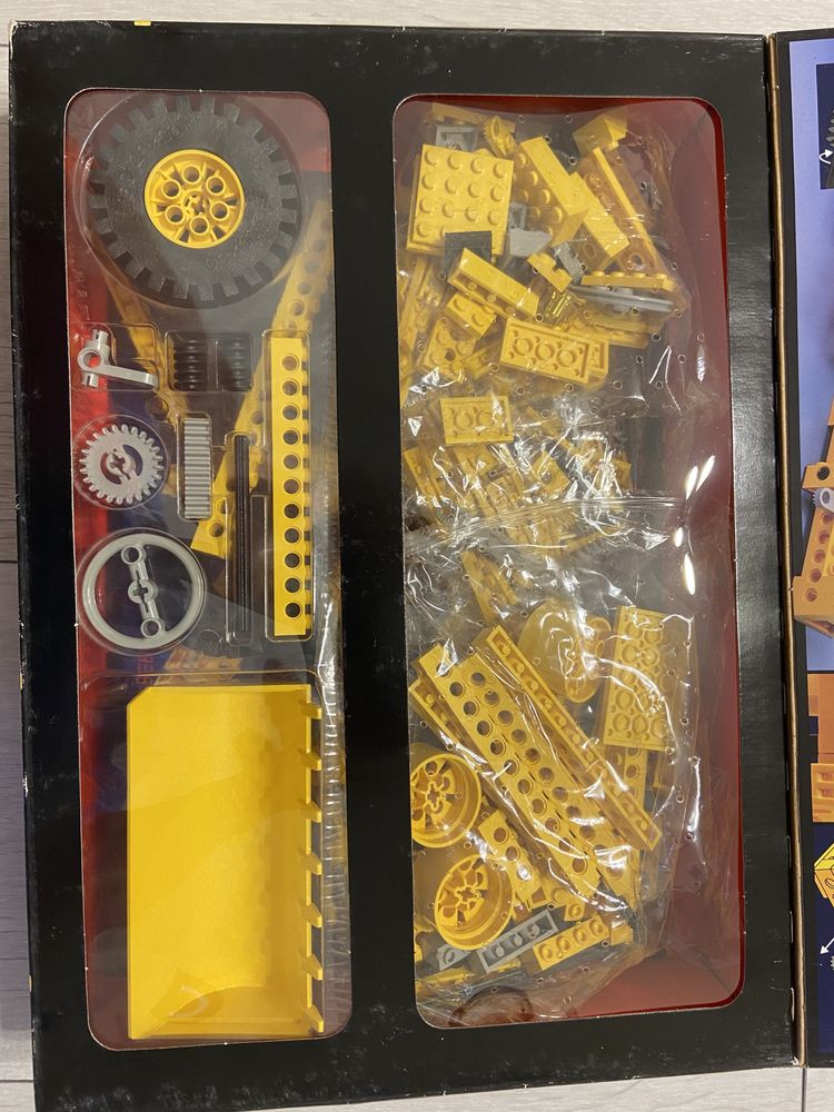 Lego 8853: Excavator(1988)