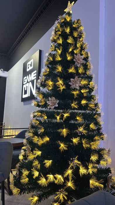 Елка (светящаяся) эффектная