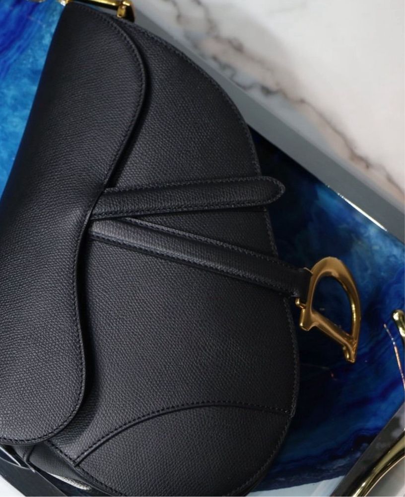 Чанта Dior Saddle различни цветове