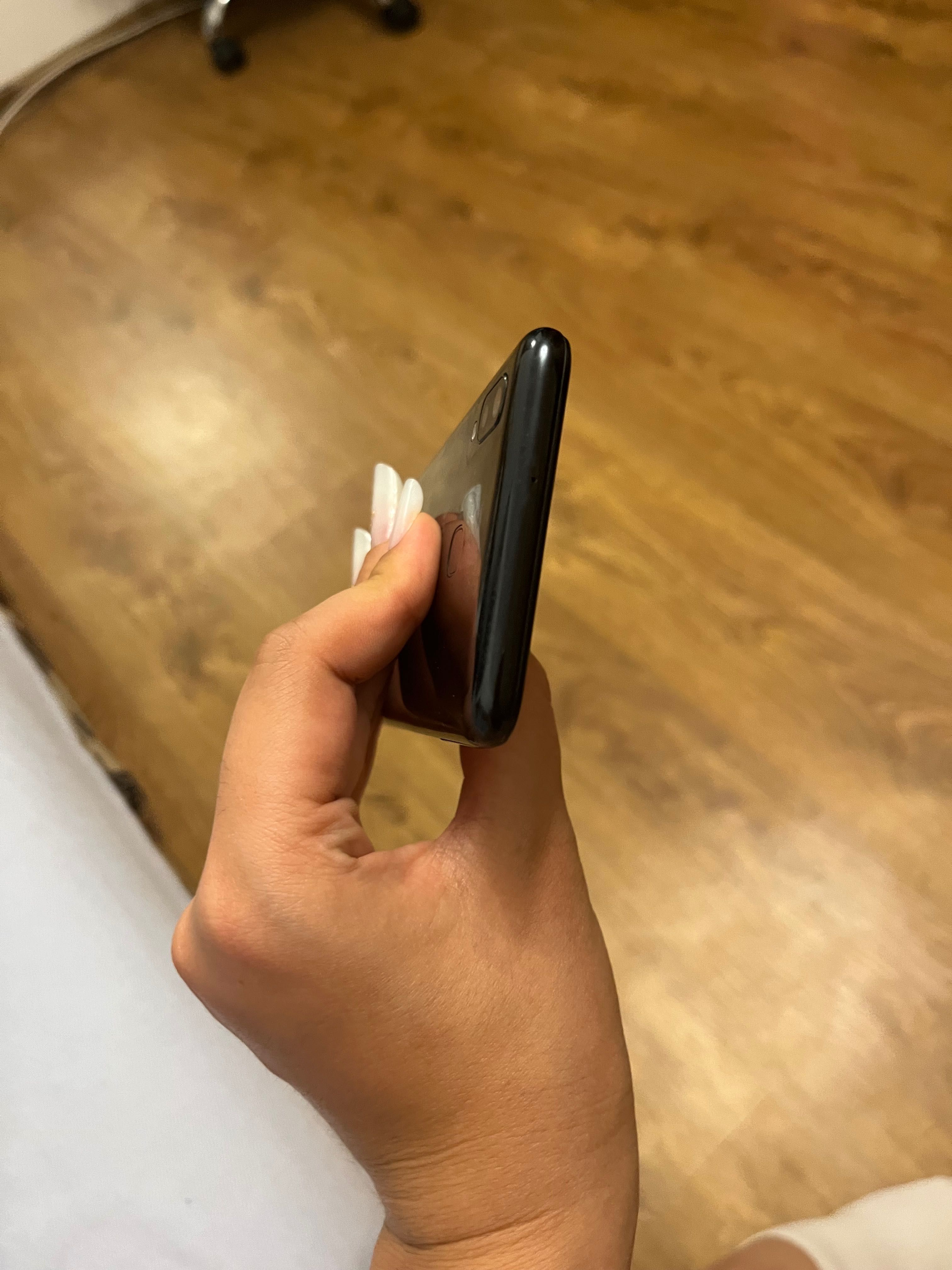 Vând Samsung A20e