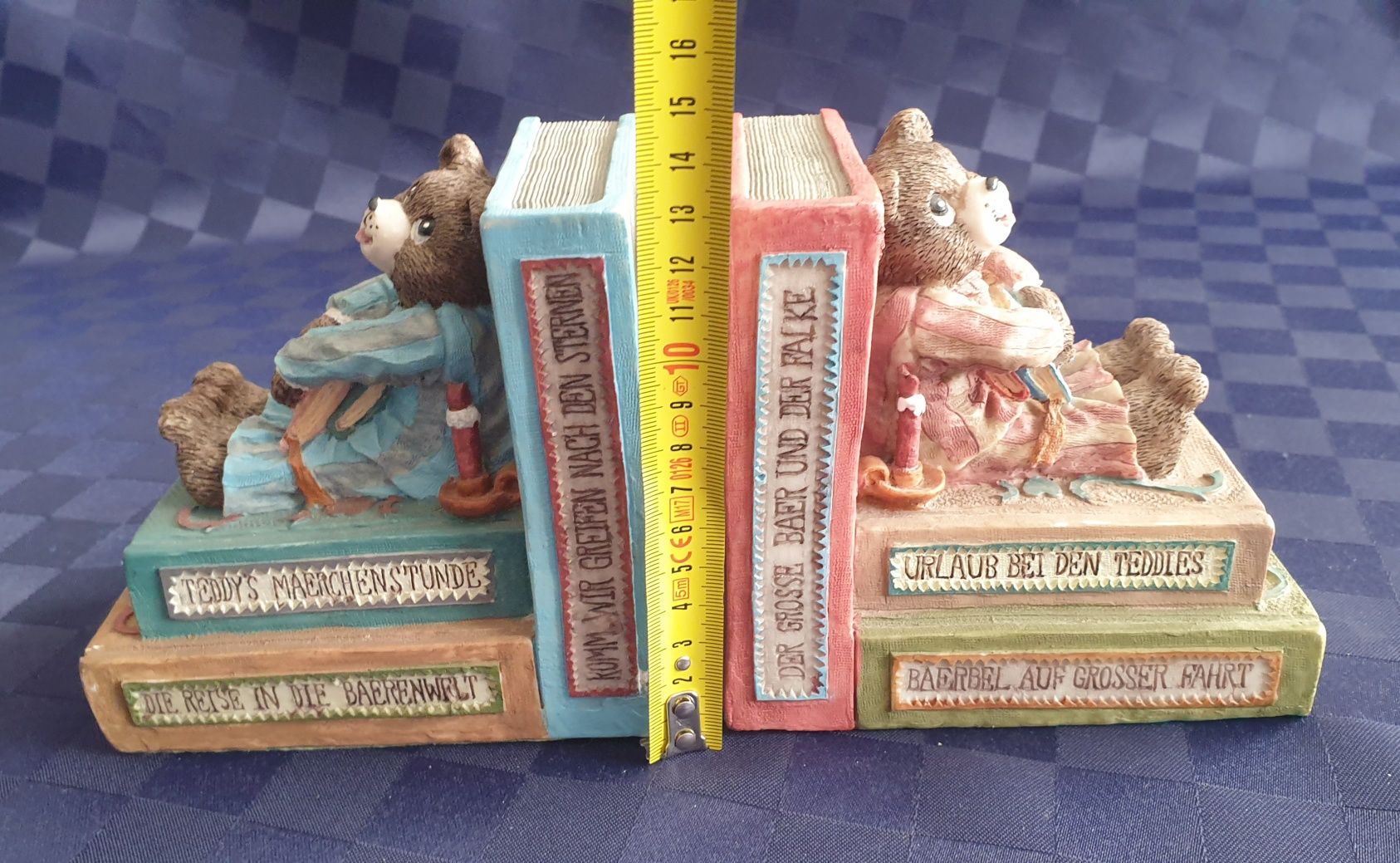 Чифт подпори за книги