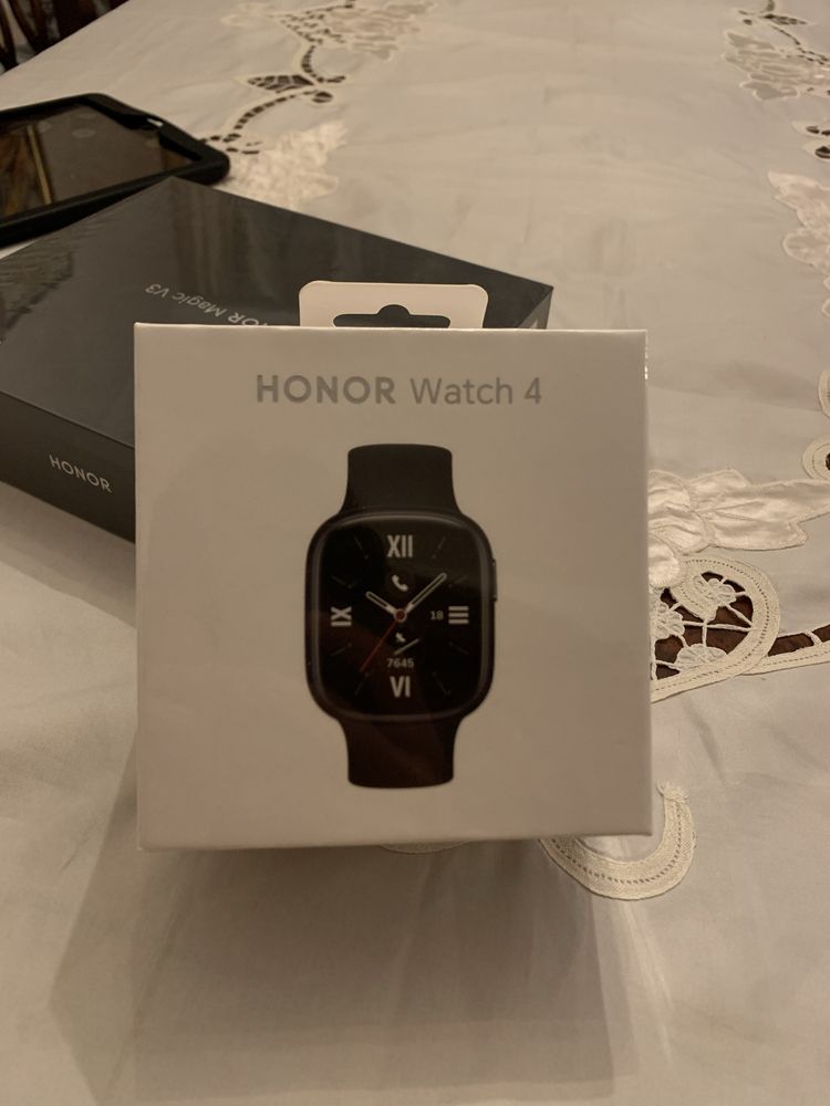 Honor Magic V3 – складной смартфон будущего. Часы в подарок