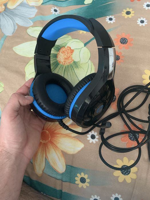 Casti gaming hp dhe 8010