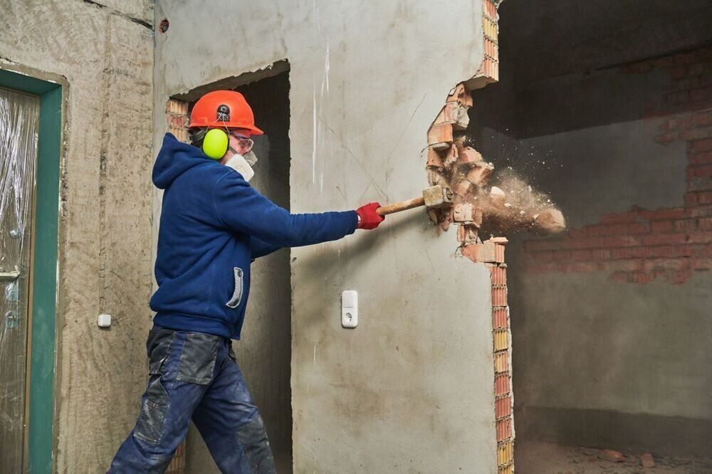 демонтаж квартир магазинов офисов