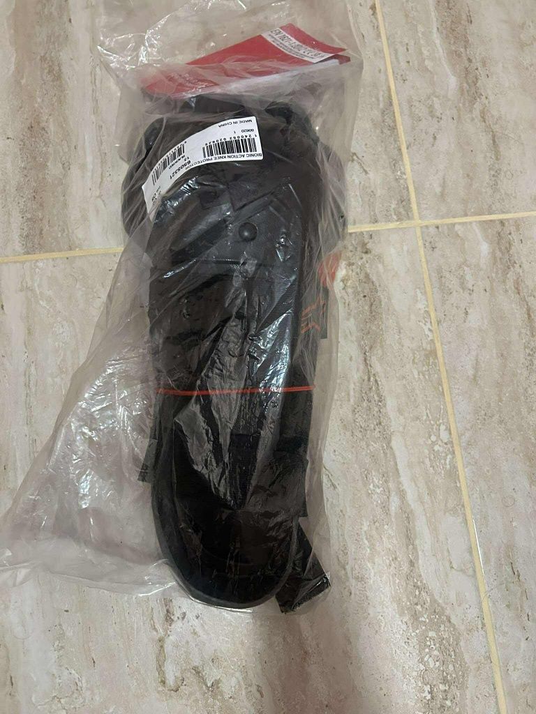 Alpinestars протектори за колене