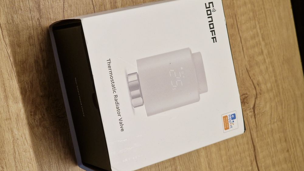 Termostat inteligent pentru calorifer Sonoff Zigbee