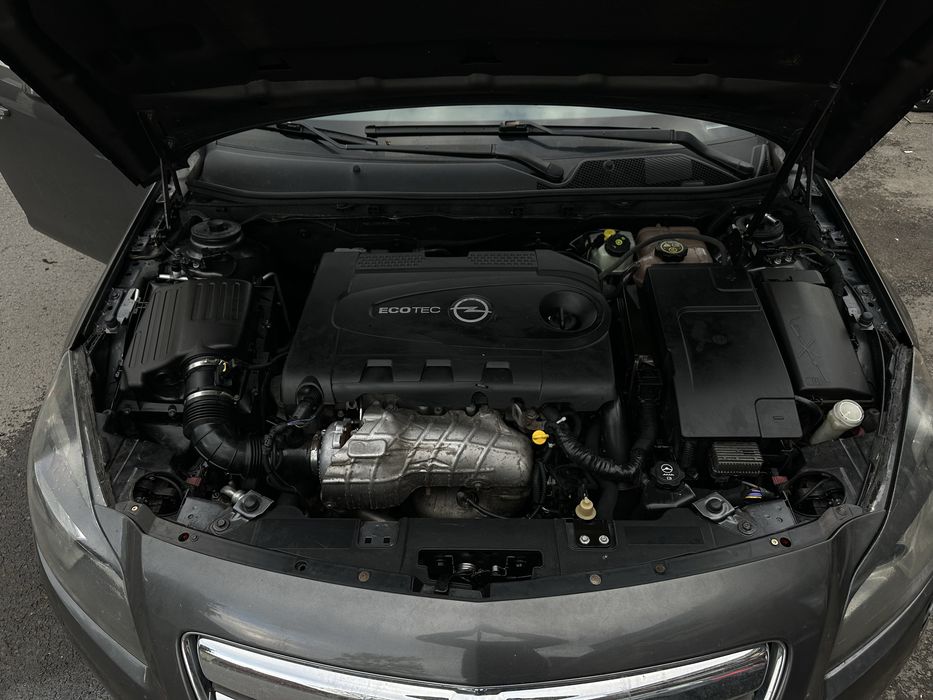 Vand/Schimb Opel Insignia SPORTS TOURER 4x4 OPC LINE 2.0 163cp