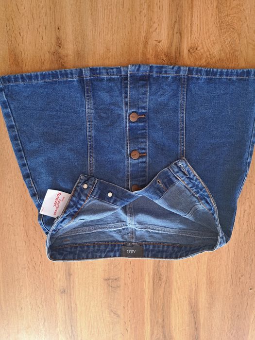 Дънкова пола Levi's , пола+топ Zara