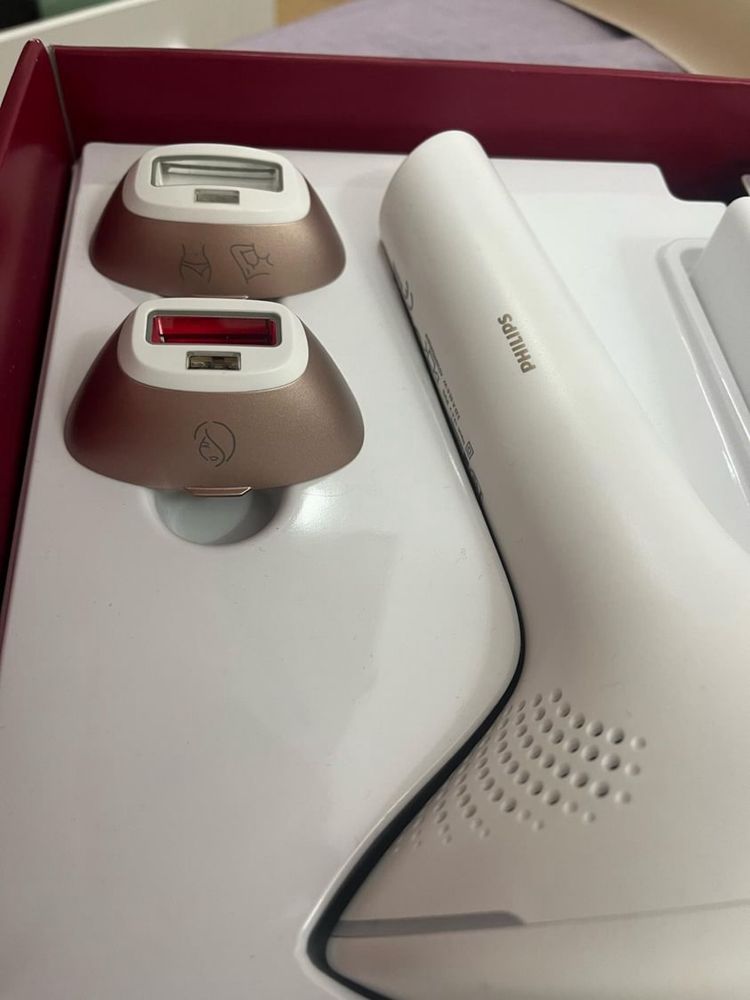 Фотоепилатор IPL Philips Lumea Prestige BRI956/00