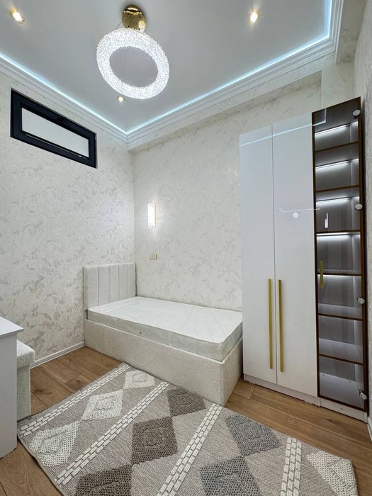 Срочно продаётся квартира Ц квартил новостиройка  метро Мирзо Улугбек