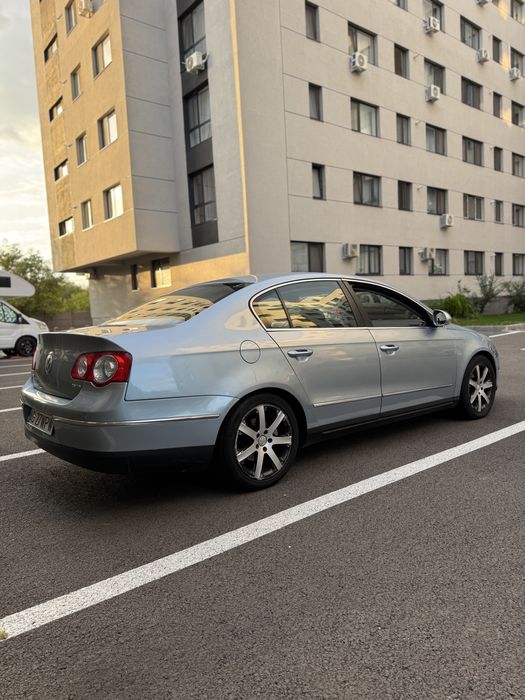 VW Passat -2.0TDi- Navi, Pilot, Senzori Parcare-Ploaie-Lumina, etc.