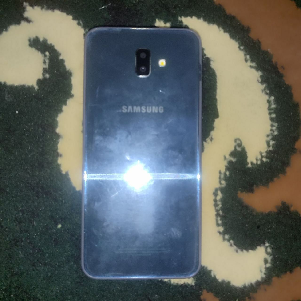 Samsung galaxy J6+