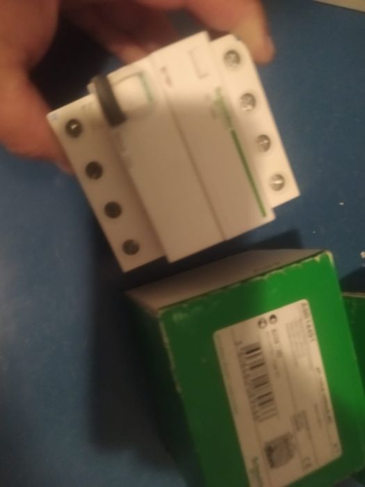 A9R14491 întrerupător dif 4poli