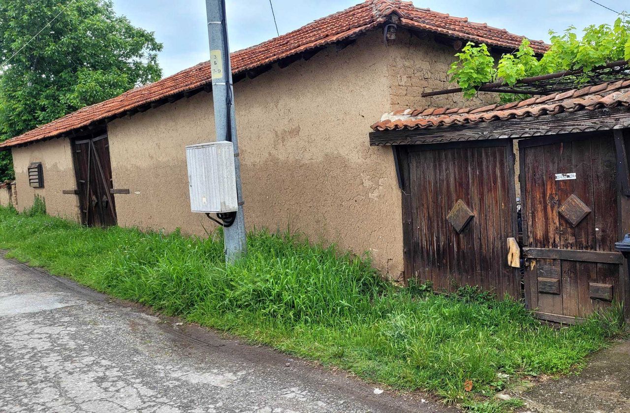 Продава се Къща в Асеновград - 1000 кв.м за 90 €/кв.м - Снимка #5