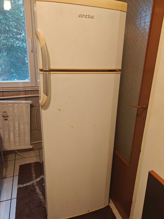 Frigider Arctic ieftin
