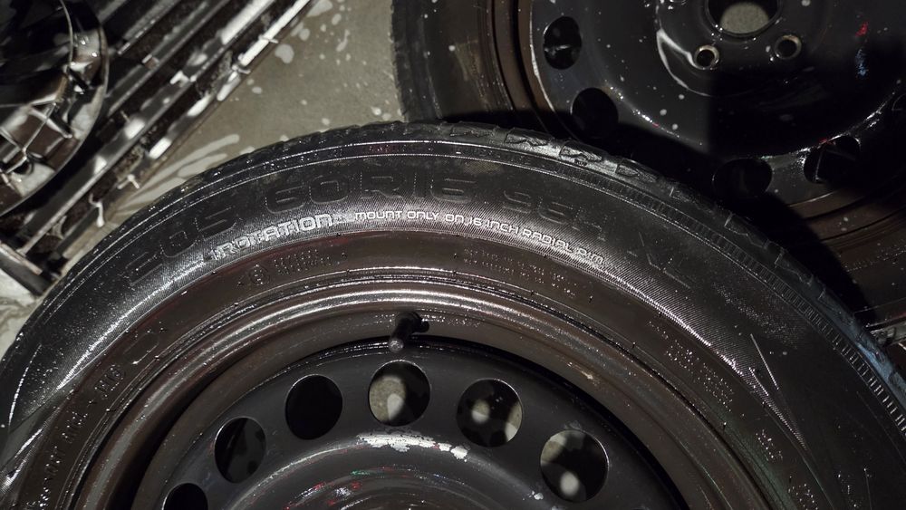 Set roti iarna jante tabla VW Skoda 5x112