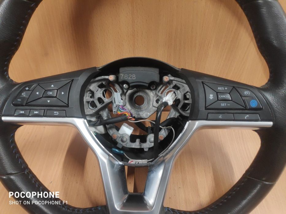 Волан Nissan Leaf / Нисан Лийф 2022г.