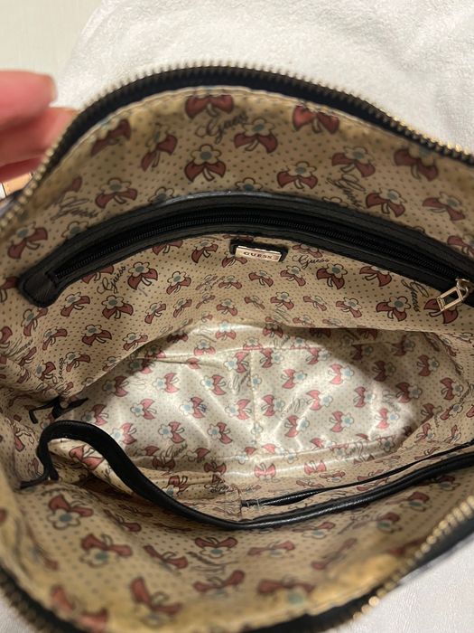 Дамска чанта  Guess