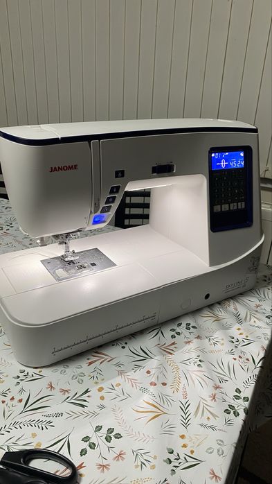 Шевна машина JANOME SKYLINE S5