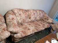 Разтегателен диван с два фотьойла