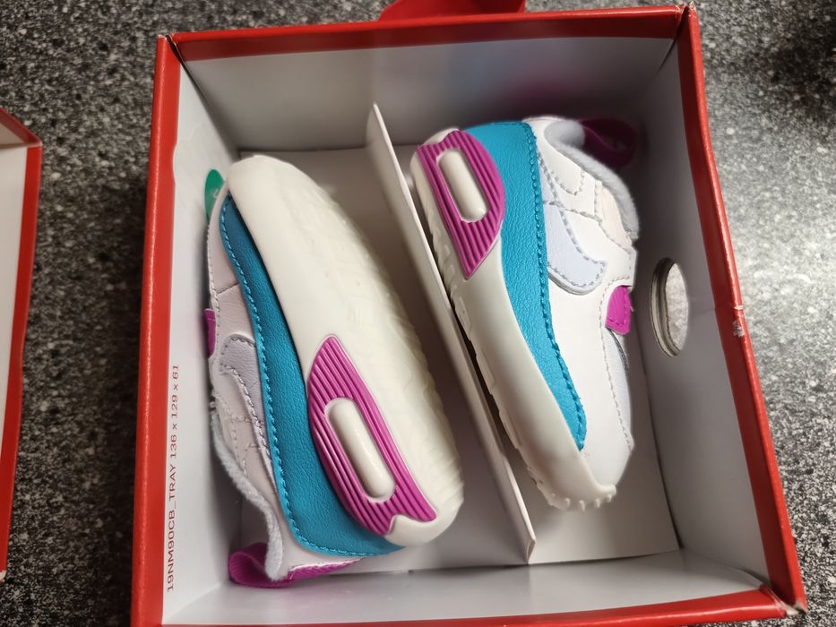 adidasi bebe marime 17