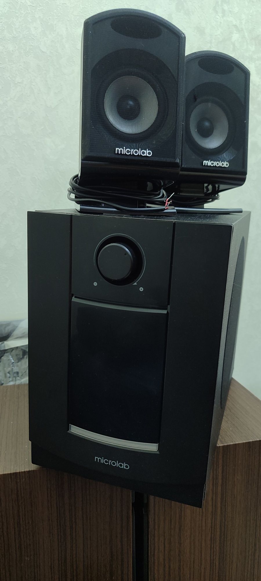 Сабвуфер Microlab M-800