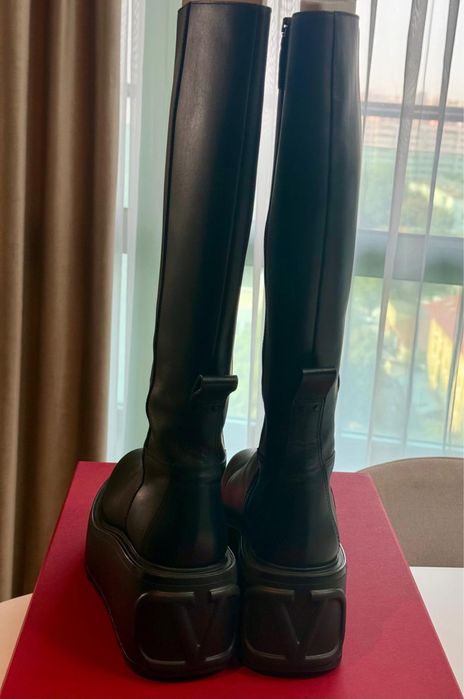 Cizme cu platforma Valentino ORIGINALE