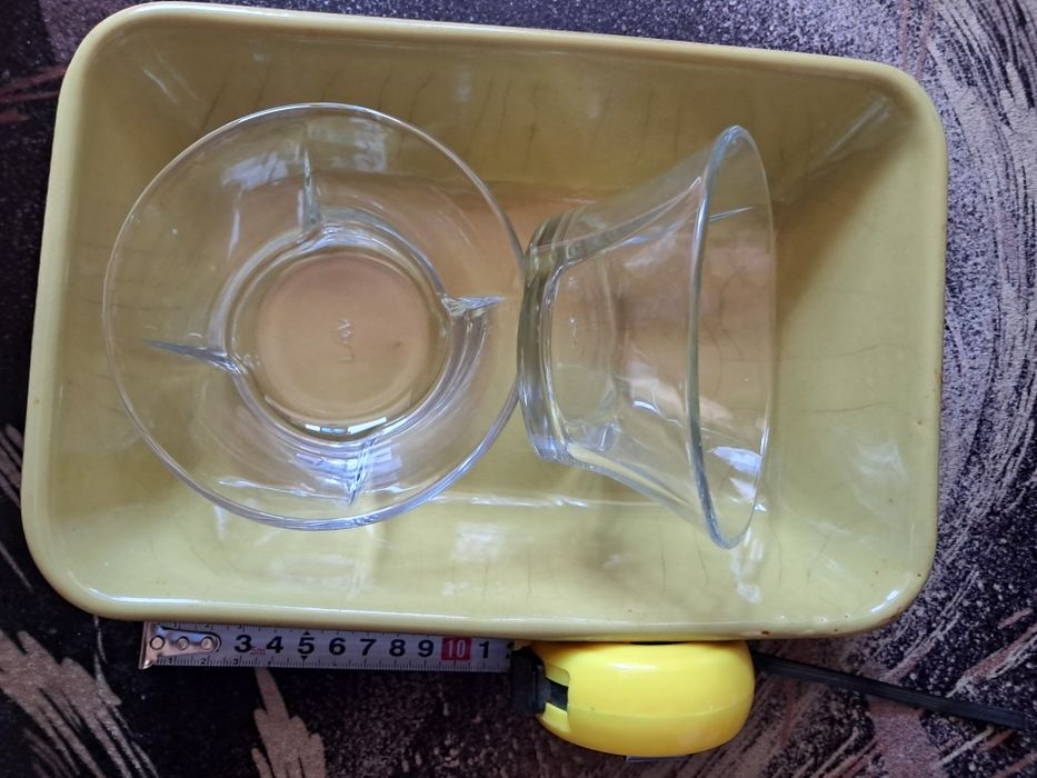 Чаши, чинии, купи, домашни потреби