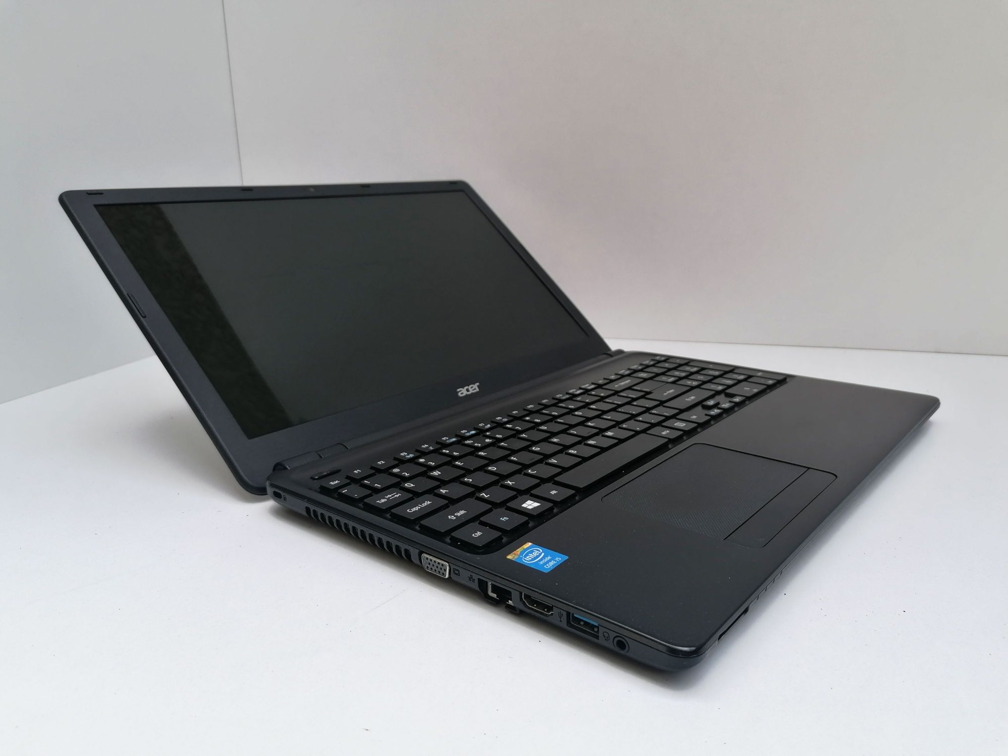 Acer Aspire E1 V5WE2 Procesor i5 1 TB HDD la alegere SSD