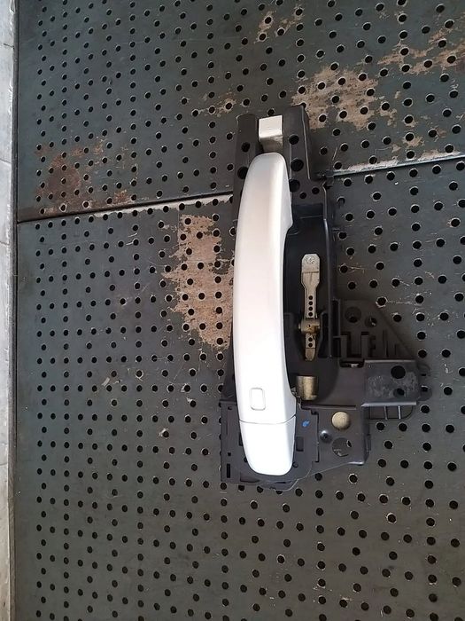 Maner usa dreapta spate audi q5 8r 8t02837886